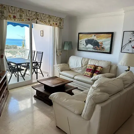 Puerto Front Line With Sea Views Estepona
